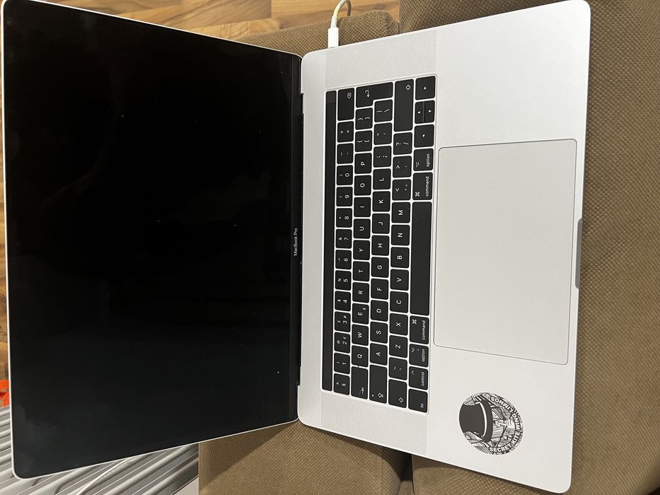 Mac book pro 15 inc 2017