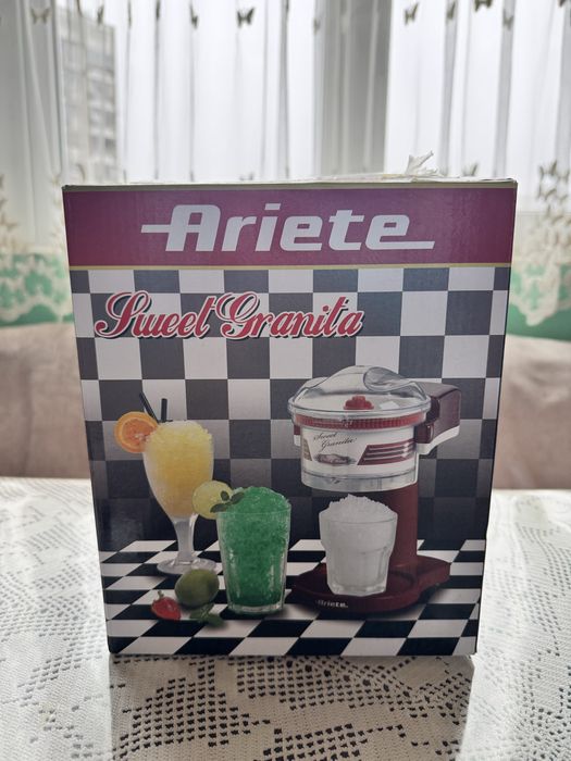 Машина за скрежина PARTY TIME (ледотрошачка)