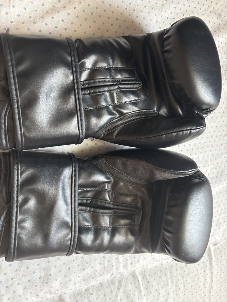 manusi de box nefolosite