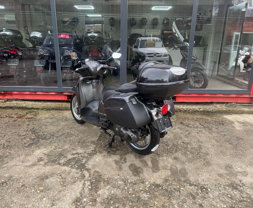 Scuter / Maxi-Scooter Aprilia Scarabeo 250 cc