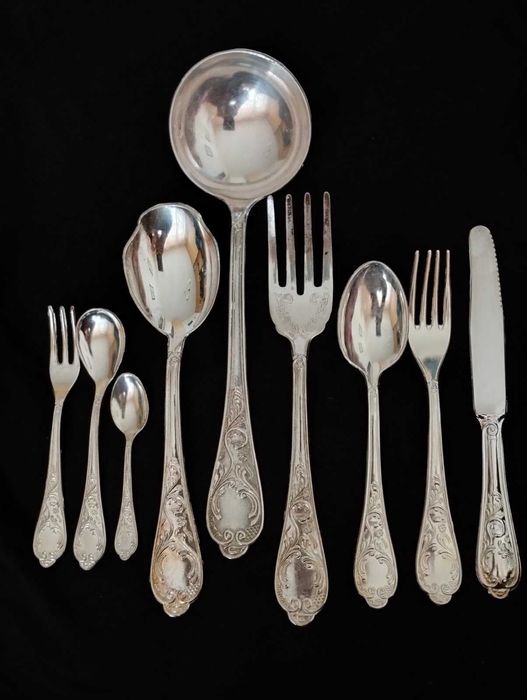 Комплект сребърни прибори за хранене - 75 части