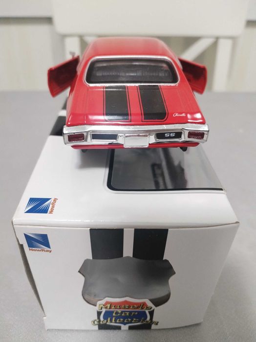 Vand 2 masinute metalice la scara1:32