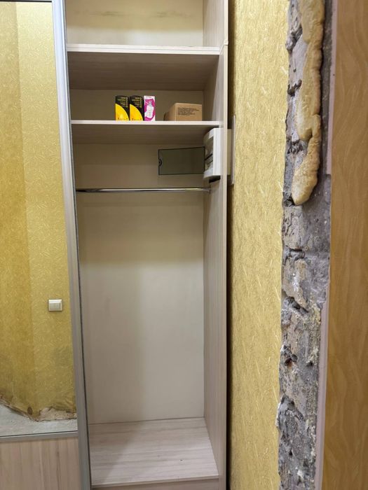 Продаются встроенные шкафы