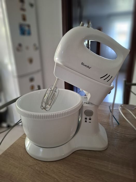 Mixer cu bol / 4 palete