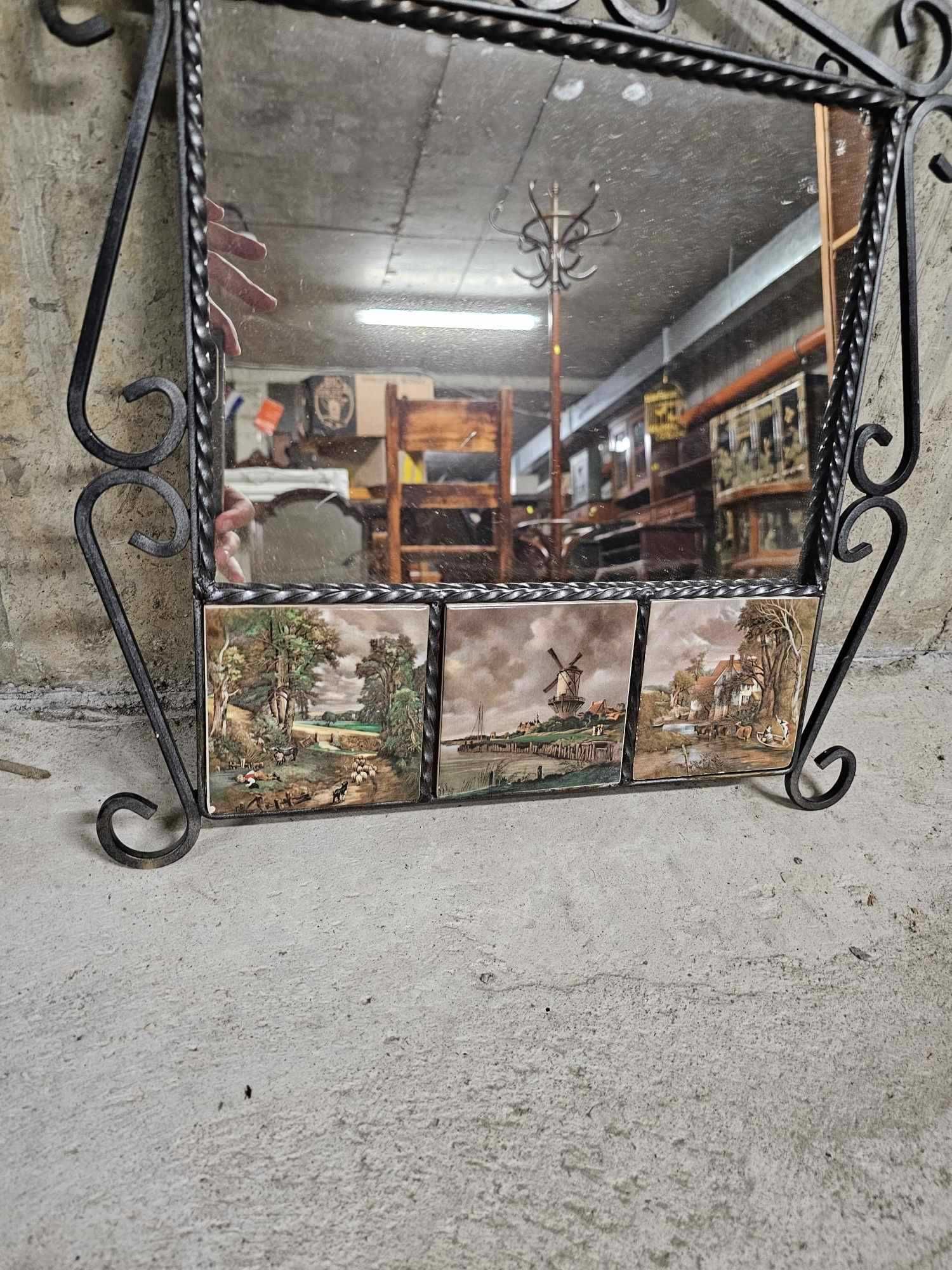 Огледало за стена с плочки в ретро стил