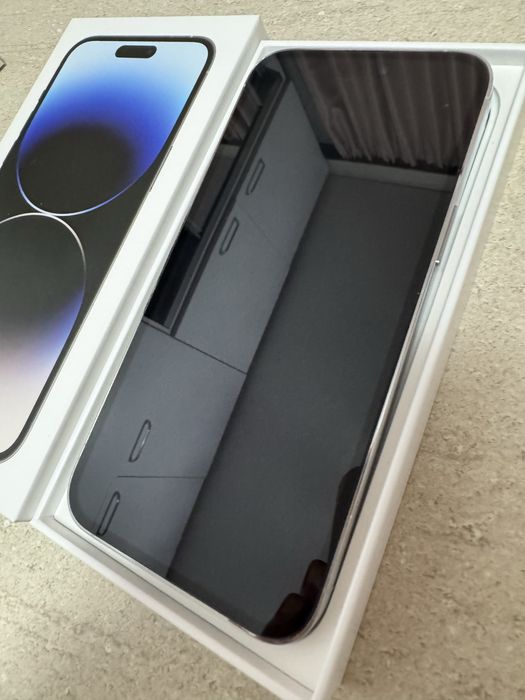 Продавам iPhone 14 Pro Max silver 256gb