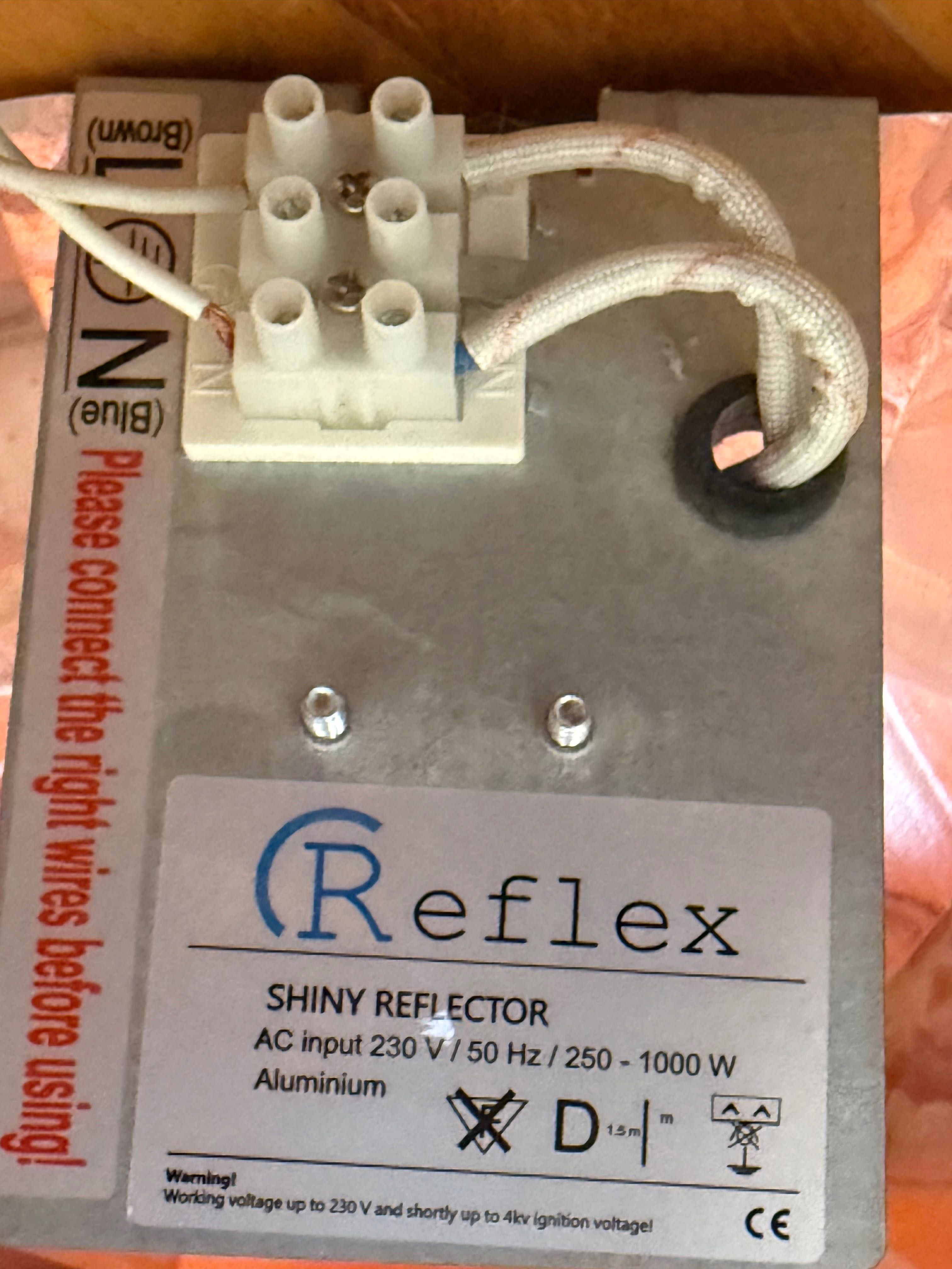 натриева лампа с отразител и дросел 250 w AC, 50 Hz