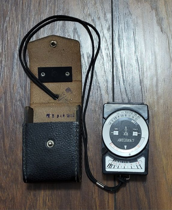 Fotometru/exponometru Leningrad 7, anul 1952 + husa originala, made in