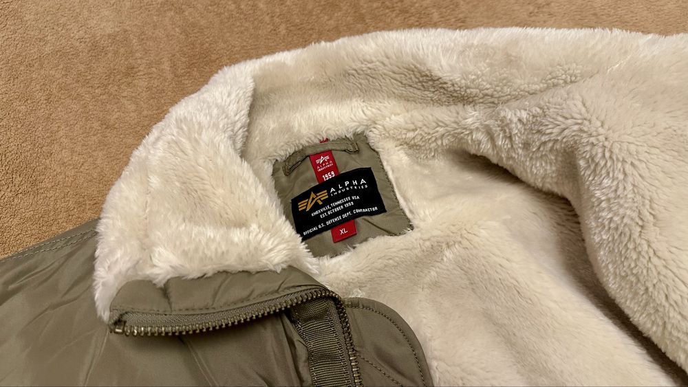 Мъжко яке тип “бомбър” ALPHA INDUSTRIES