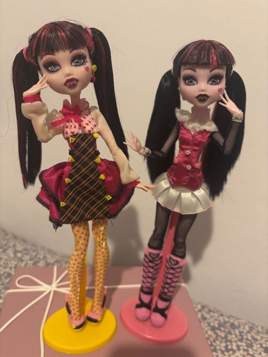 Draculaura Basic & Schools out