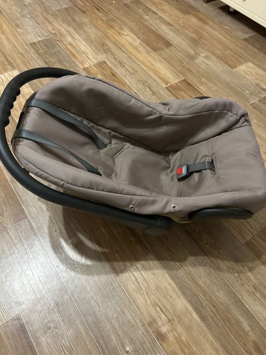 Продам автолюльку. Удобная, комфортная.