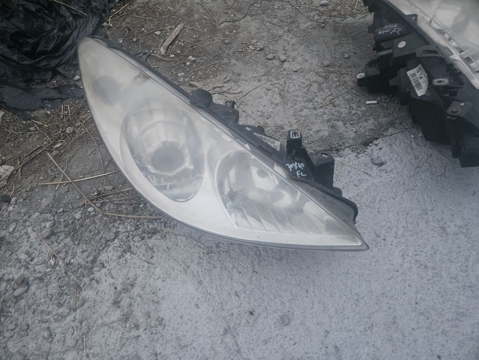 Faruri Peugeot 307 cu lupa facelift