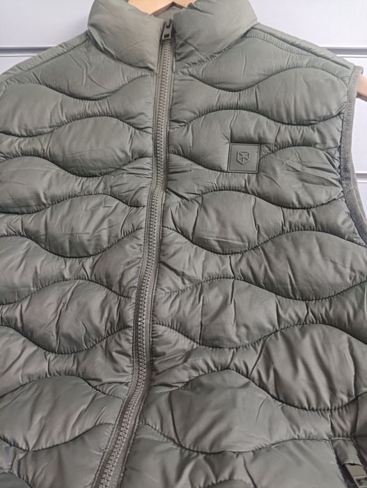 Водоустойчива грейка Jack and Jones M , L ,XL нова мъжка