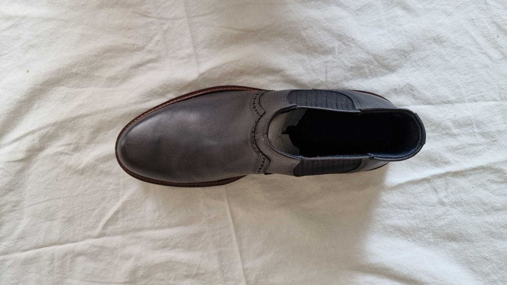 Боти тип Челси ECCO номер 45 - нови