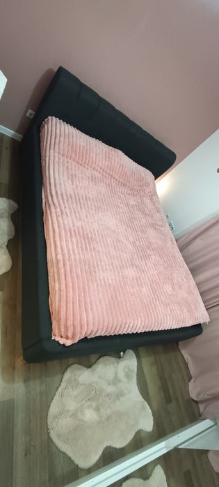 Vând mobila pat etc