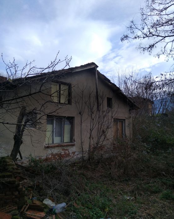 Продава къща в гр.Дупница