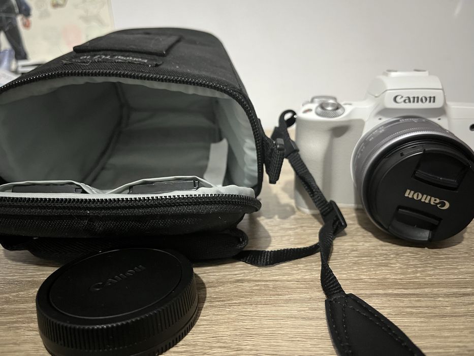 Camera canon M50 mark 2 -alb