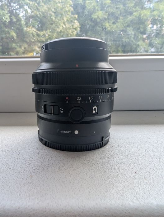 Обектив Sony FE 40mm f/2.5 G