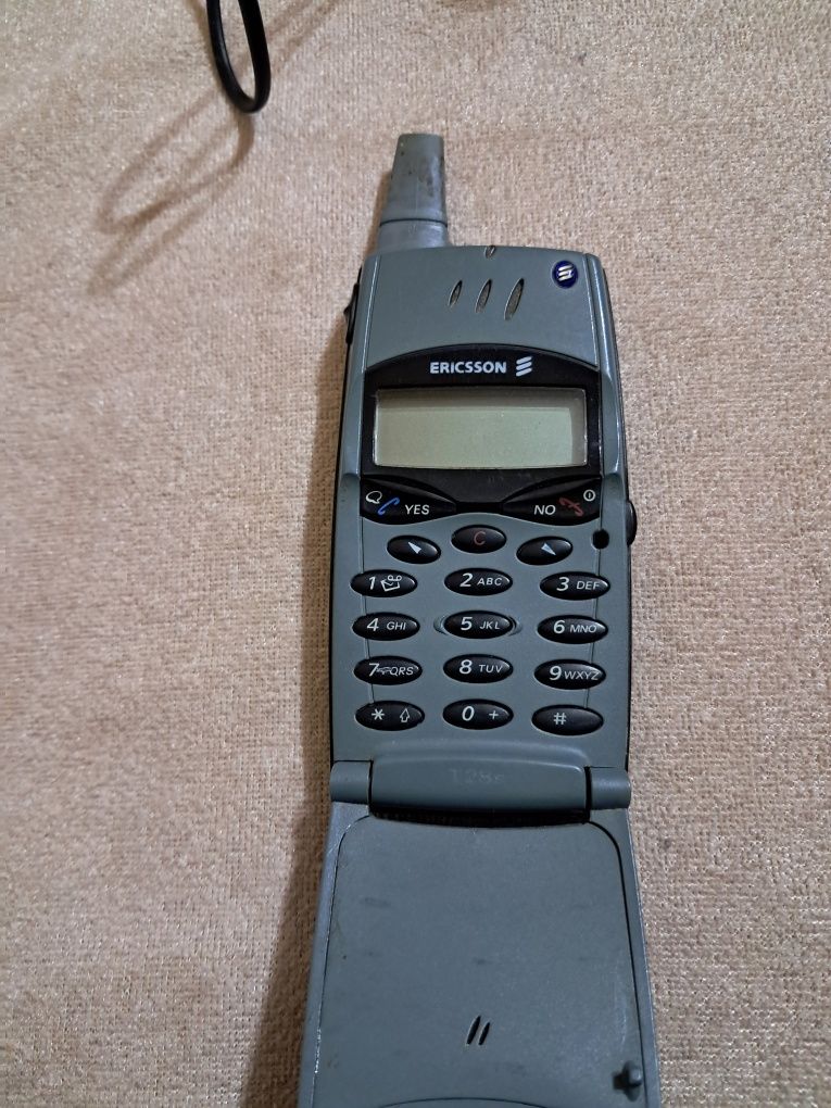 Телефон Ericsson T28