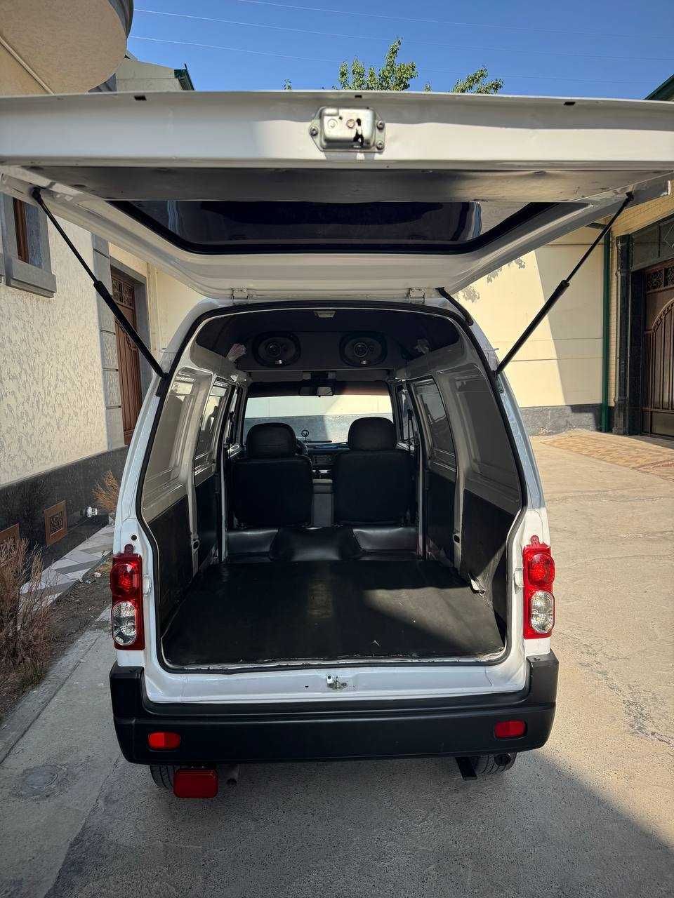 Chevrolet Damas VAN