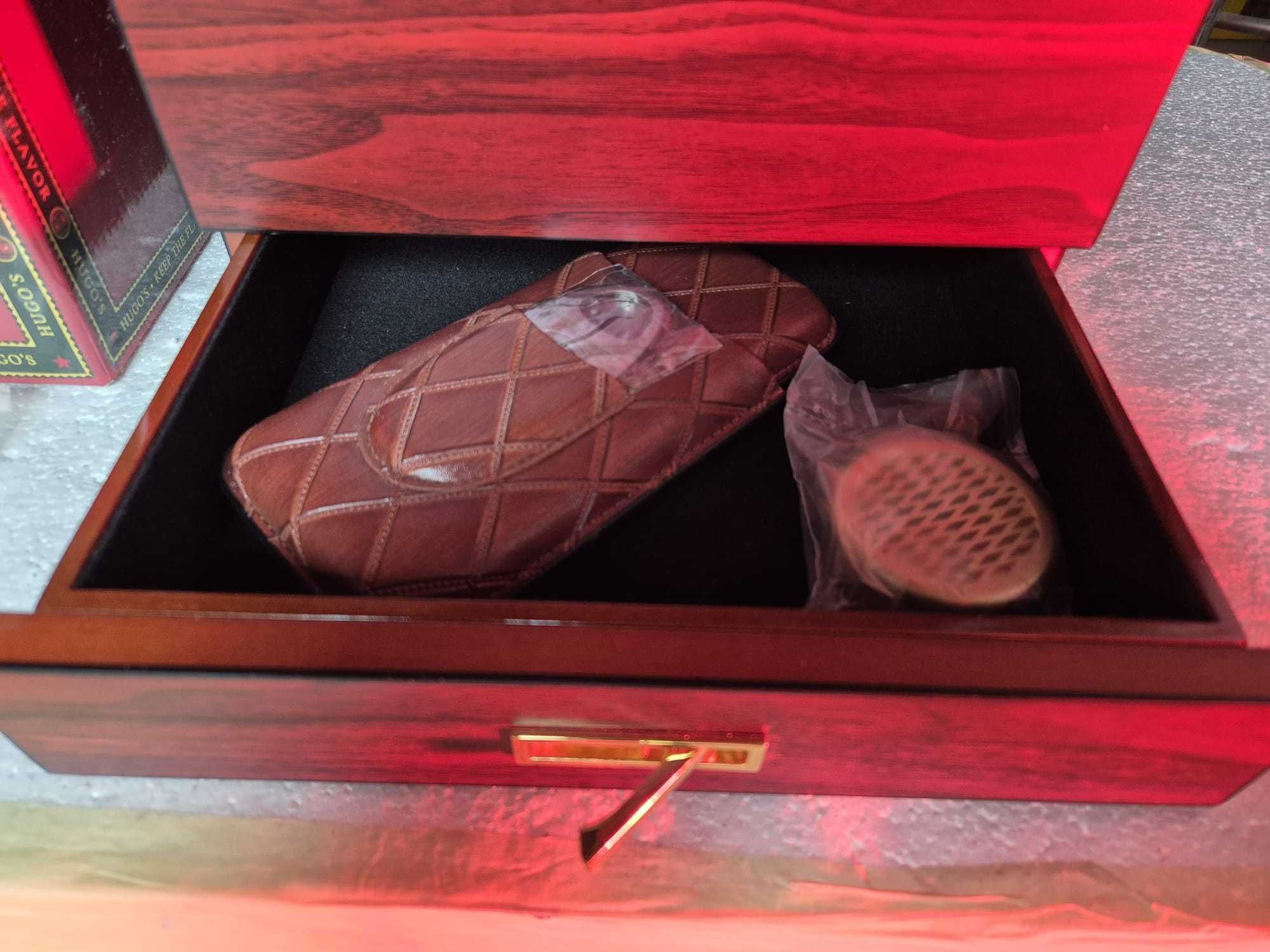 Cutie 30-50 Trabucuri Humidor Handmade din Lemn de Cedru