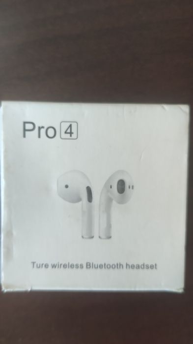 Продавам два комплекта безжични слушалки