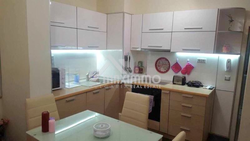 Продава се Двустаен апартамент в Варна, ХЕИ - 54 кв.м за 2239 €/кв.м - Снимка #2