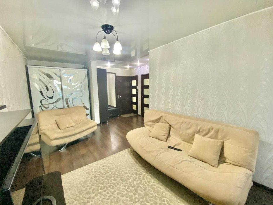 Продам  1-комнатную квартиру по ул.Космонавтов.