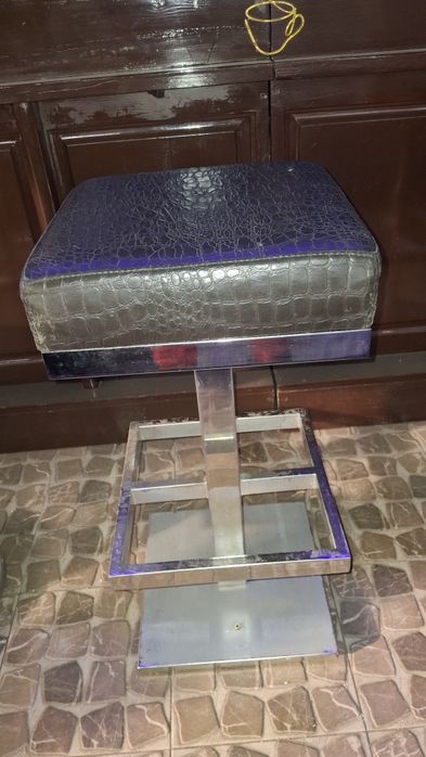 Бар столове / щъркели