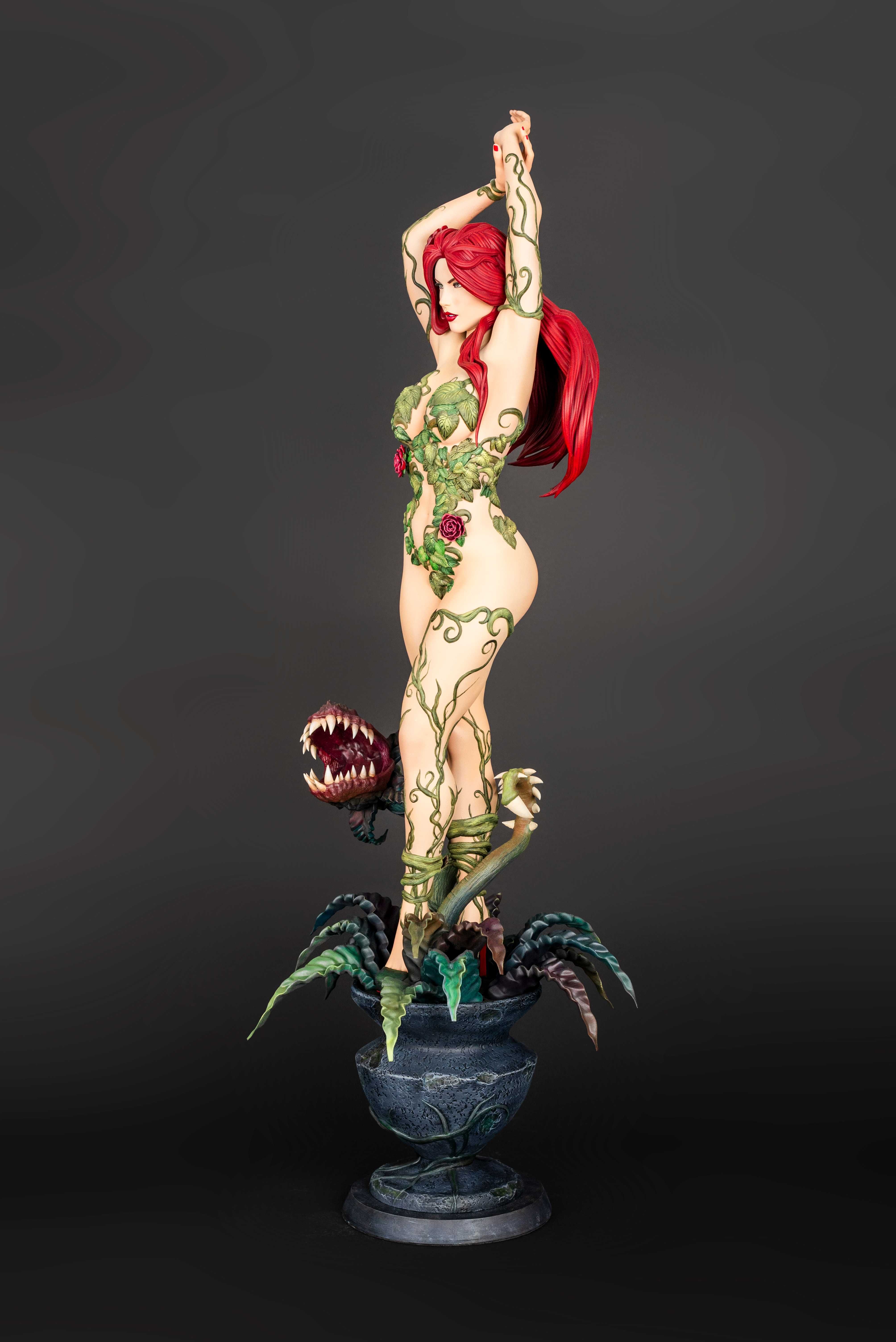 Poison Ivy - 65 сантиметра принтирана и ръчно оцветена фигурка