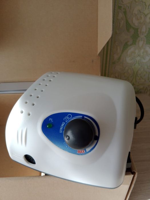 Продам фрезер Strong 210/105L  (без педали)