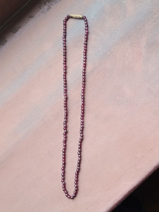 Советские бусы из граната