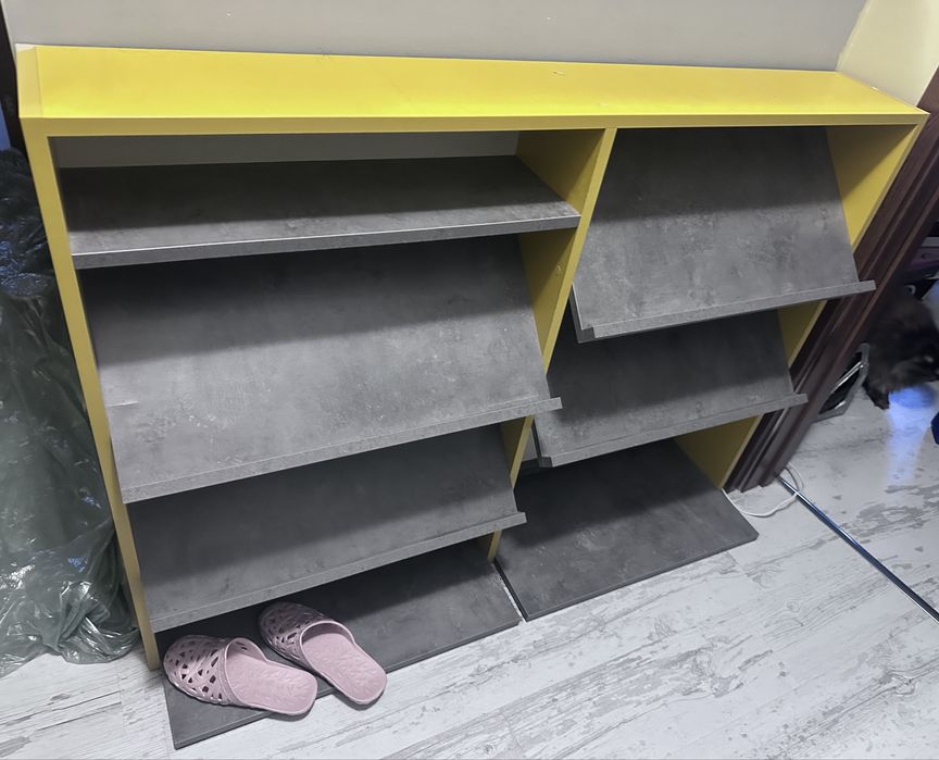 Антре, шкаф за обувки и закачалка