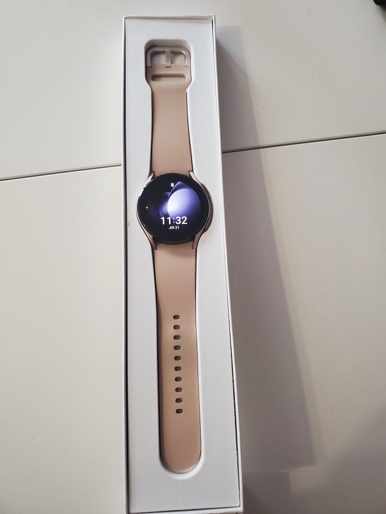 Samsung Active 4 smartwatch