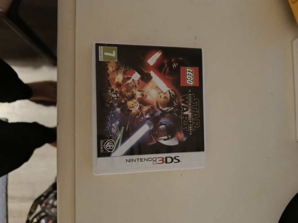 Vând joc starwars Nintendo3DS