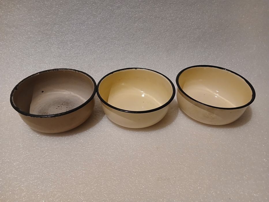 Емайлирани купички от соца