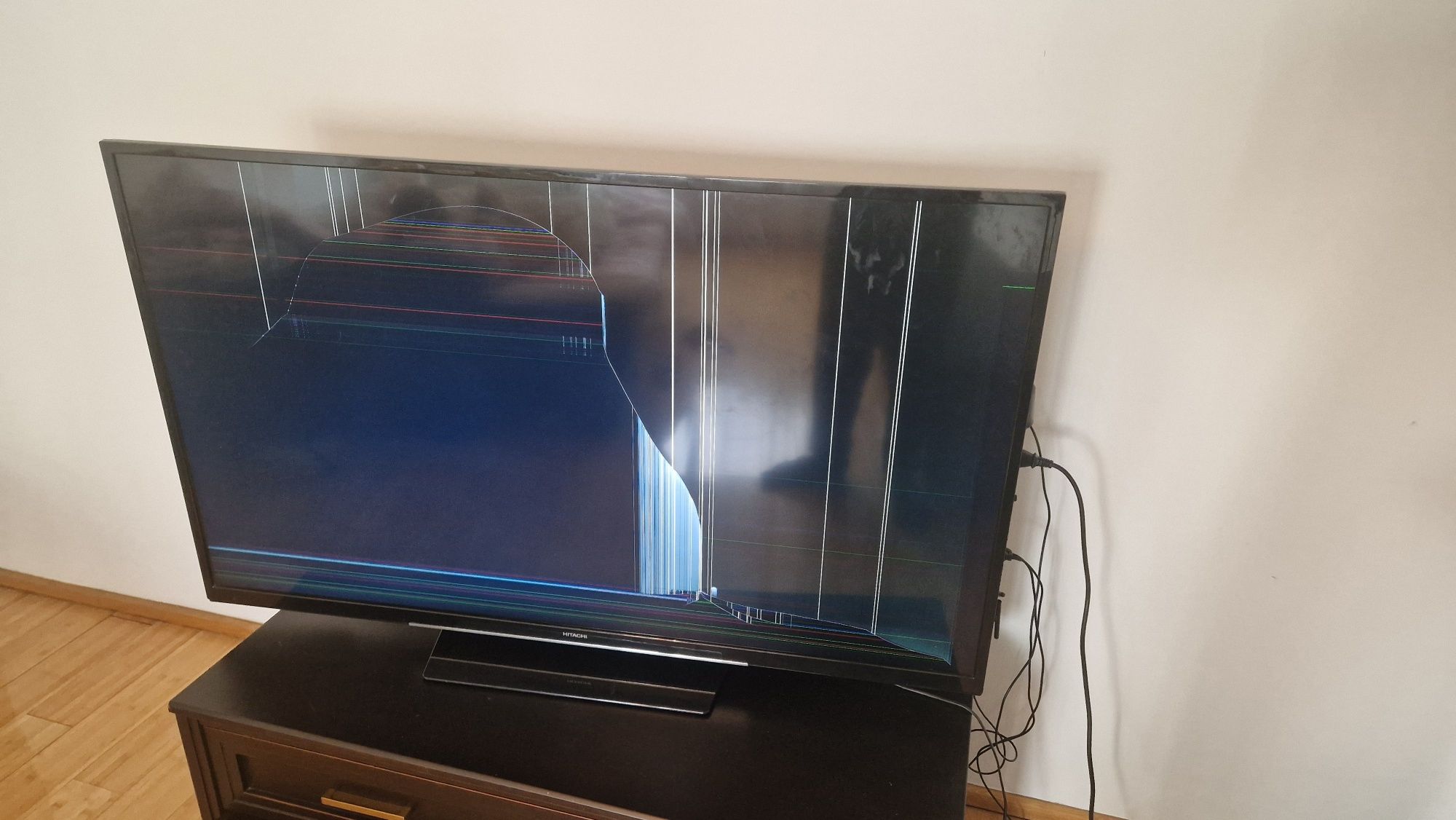 OFERTĂ! Smart TV LED Hitachi 140 cm 55HK4W64A