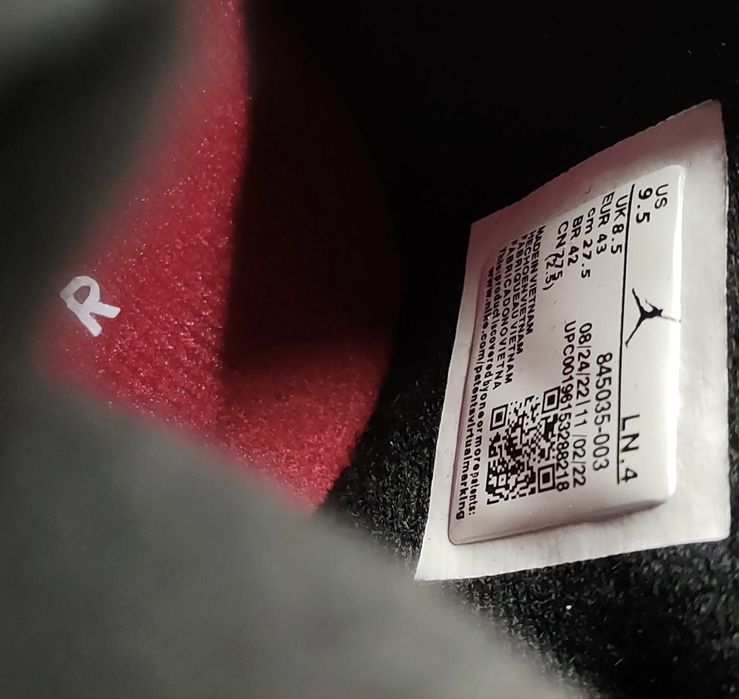 Jordan 5 Black Mettalic