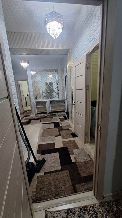 1 Gorbalinsa Mumtoz to'yxonaga yaqin Chorsu metro oldida