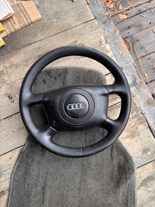 Руль ауди а6с5 продам