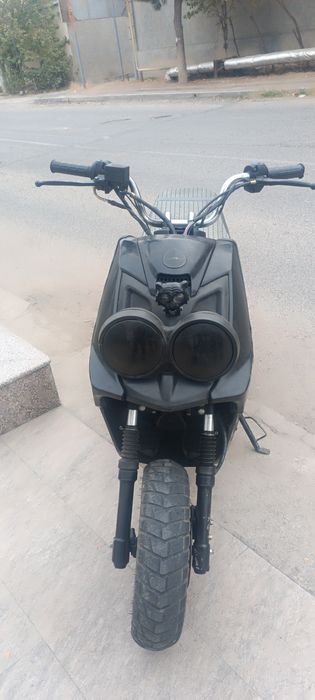 Benzin skutir sotiladi