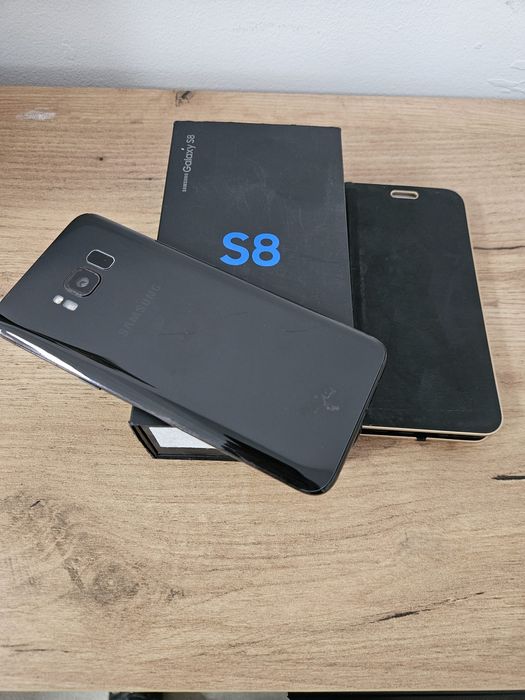 Samsung S8 в добро състояние