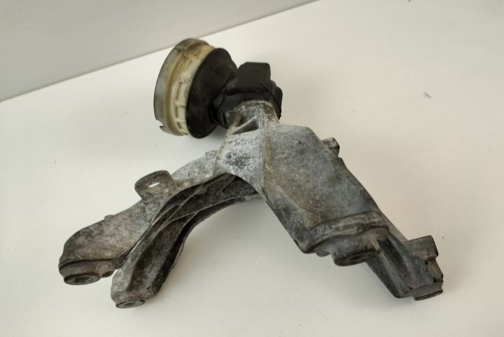 Suport motor  dreapta 8K0199308EE / 8K0 199 308EE / 8K0-199308EE / 8K