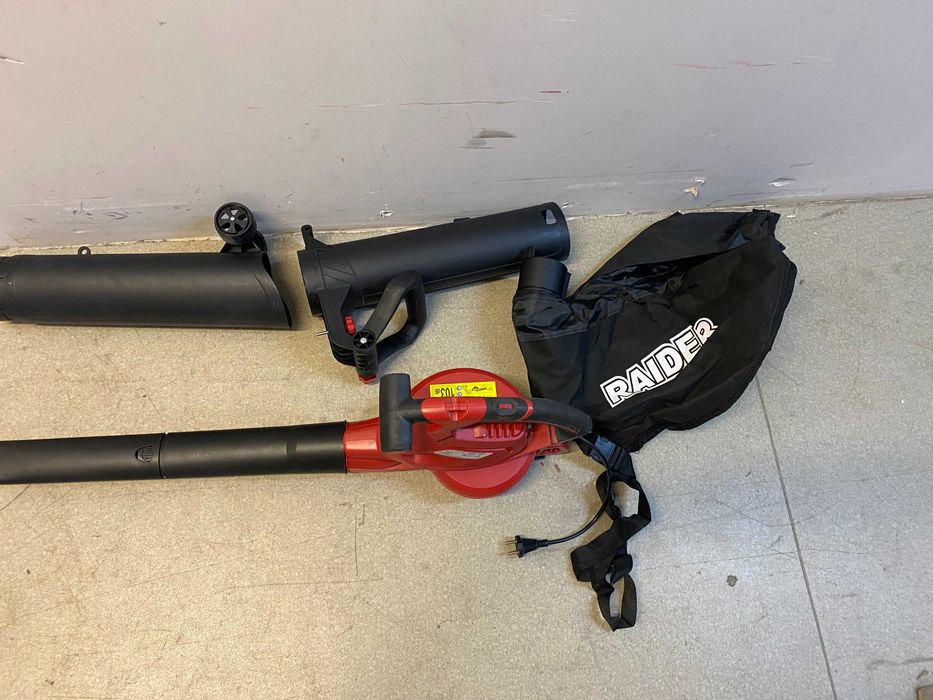 075561	Листосъбирач 3000W 45L 320km/h 16:1 рег. обороти RD-EBV05