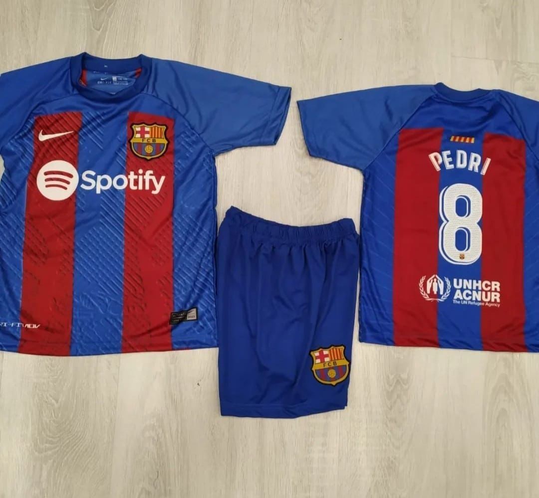 Echipament fotbal copii/Pedri-Barcelona/Spania