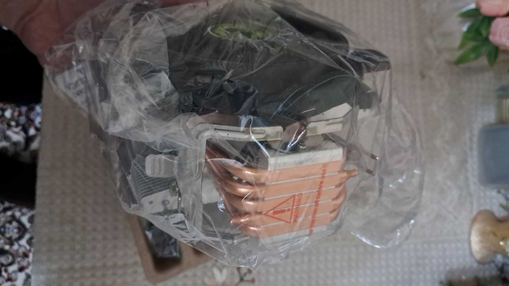 куллер для процессора Gamemax с подсветкой замаской и комплектующим