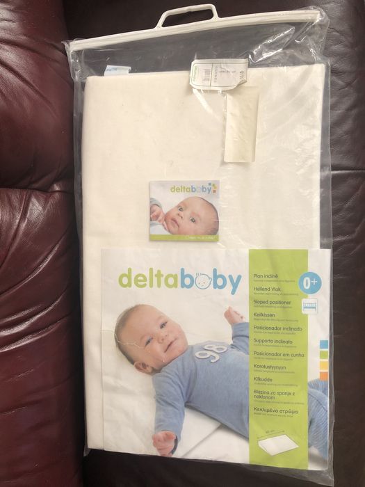 DELTABABY възглавница против повръщане