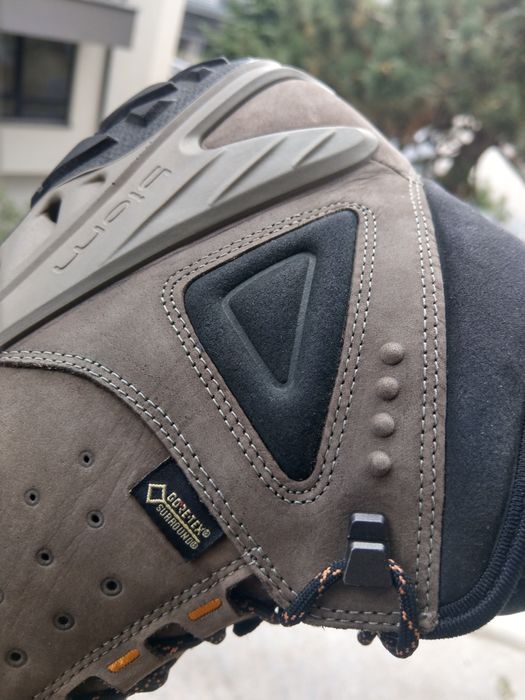 Резервирани.Ecco Biom Gore-tex 45нм. 29,0см.