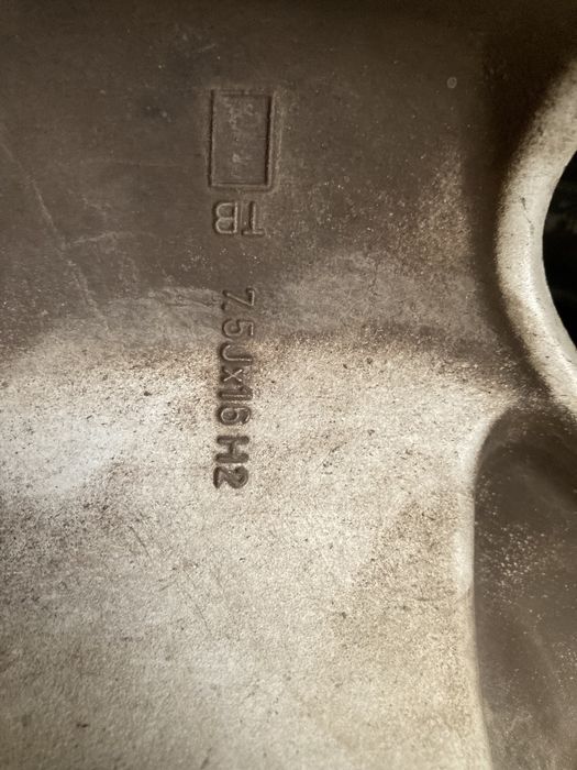 Продается Диск R16 merc