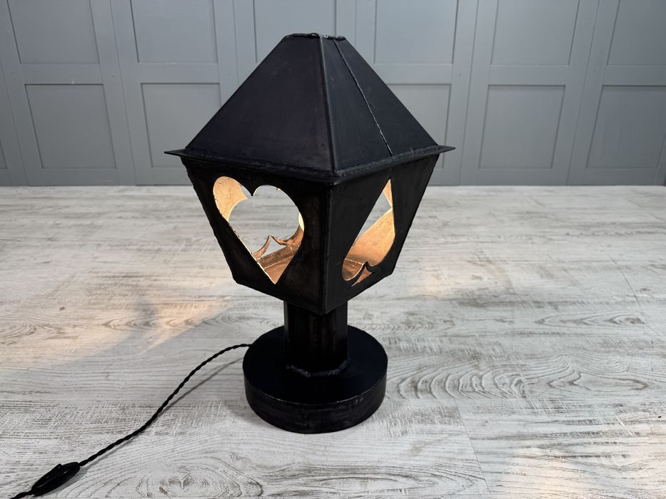 Метална настолна лампа Handmade Д1084